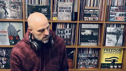 DJHandSpeak