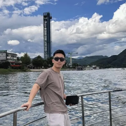 CEO Khuất Văn Mạnh Hùng