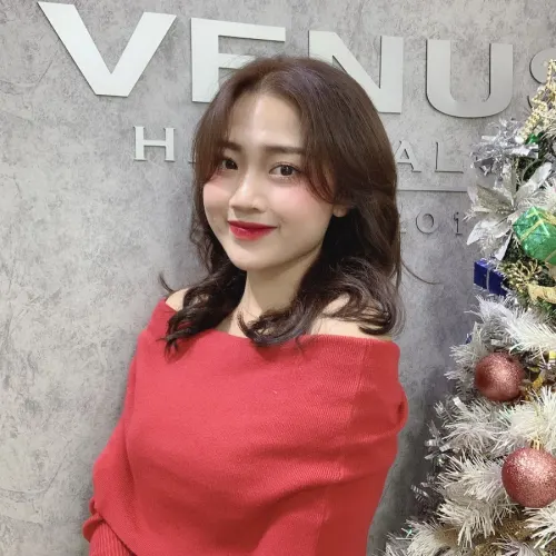 Khuất Thị  Hương