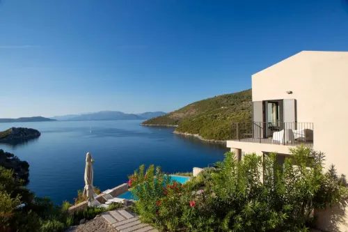 Luxury Villas  Greece