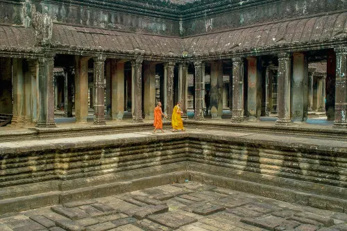 BAYON