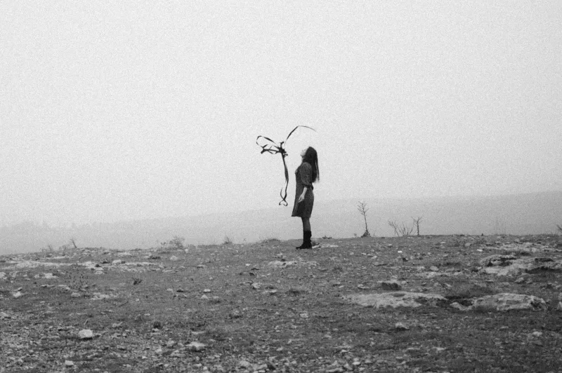 Untie the Strings #4/12