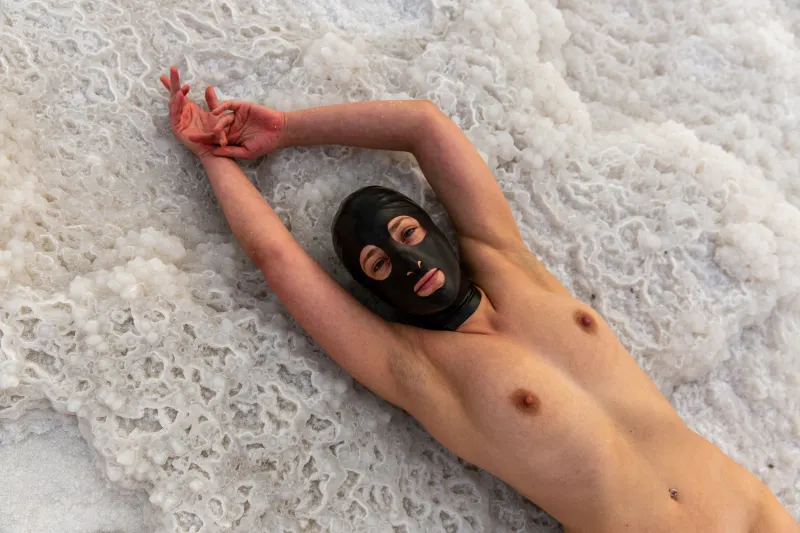 Noa at the Dead Sea